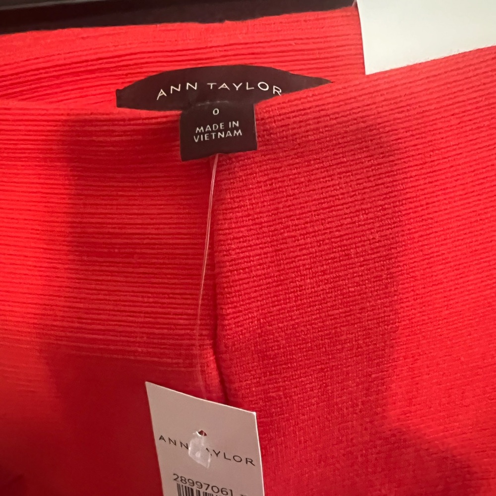 Ann Taylor Scarlet Pencil Skirt